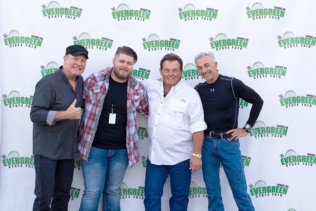 Roots and Boots  (1)